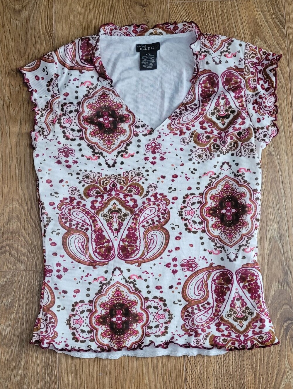 Global Mind White & Pink Paisley V-Neck Cami Tee Size M